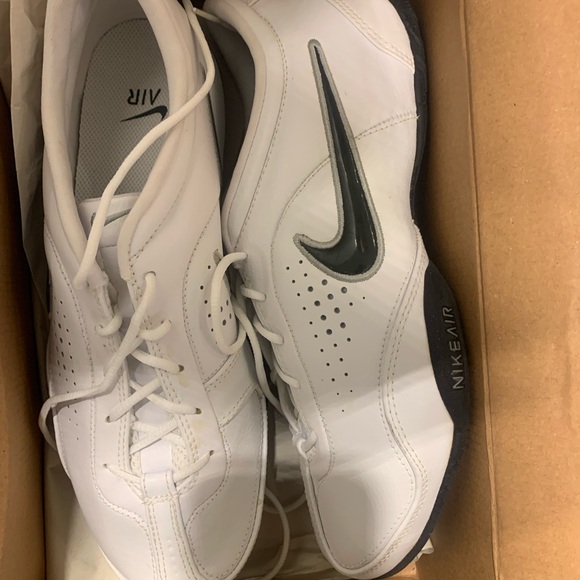 Nike air sport shoes for men. - Picture 1 of 4